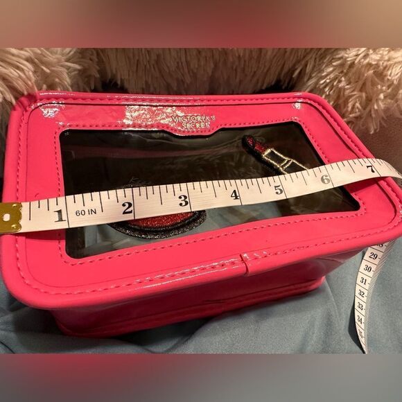 Victoria's Secret Cosmetic Case Clear Pink
Patches Beauty Travel Makeup … - Picture 8 of 17